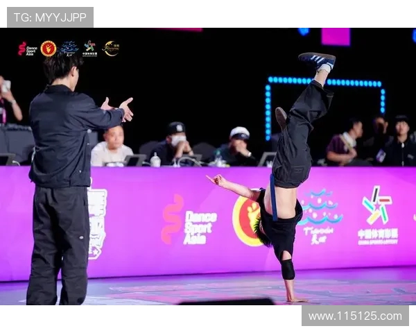 杭州街舞队在全国街舞力量排行榜中荣登第十名展现出强劲实力与潜力