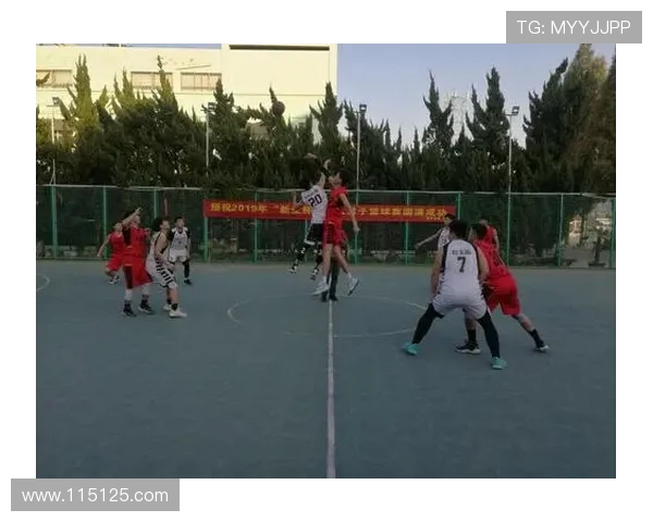 北京篮球队在邀请赛中的比赛经验与表现分析与点评