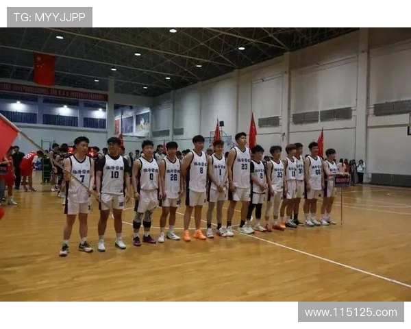 成都篮球队荣获篮球团队协作排行榜第一名展现卓越团队精神与默契配合